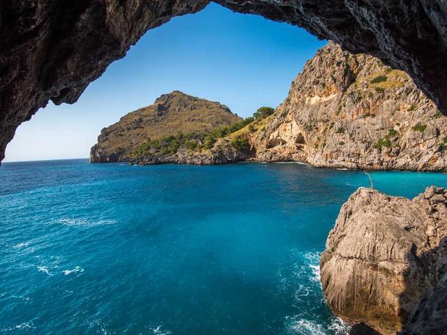 katarina_skiles_A08L