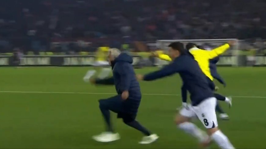 Jose Mourinho hilariously falls when doing knee slide celebrating Fenerbahce’s last-gasp winner