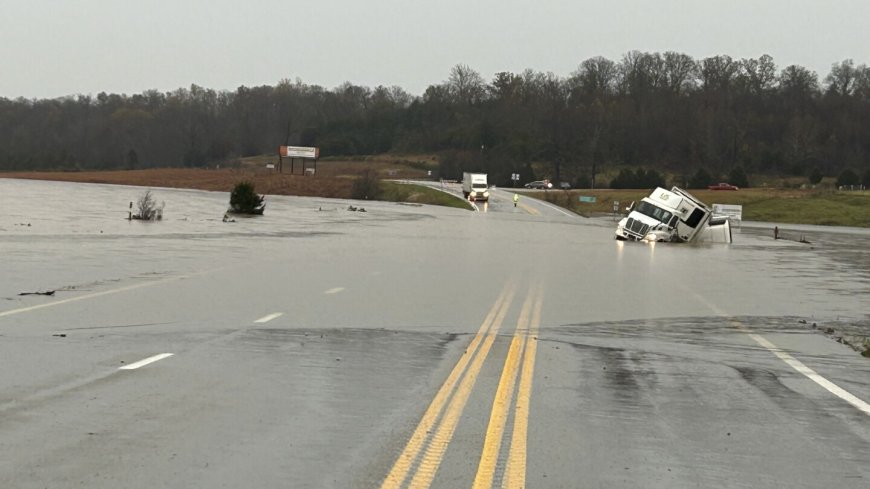 Flash flooding blamed for 5 deaths in Missouri, including 2 poll workers