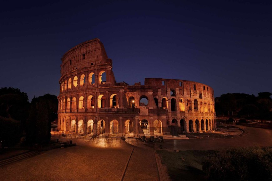 Locals Outraged Over Airbnb 'Gladiator' Battles at the Colosseum