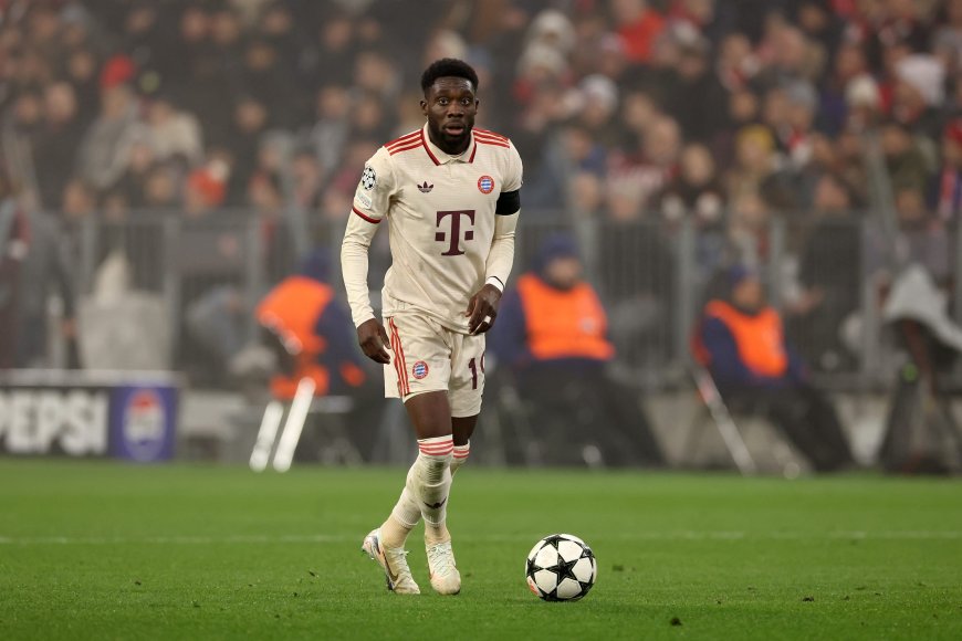 Alphonso Davies one of Manchester United’s dream targets