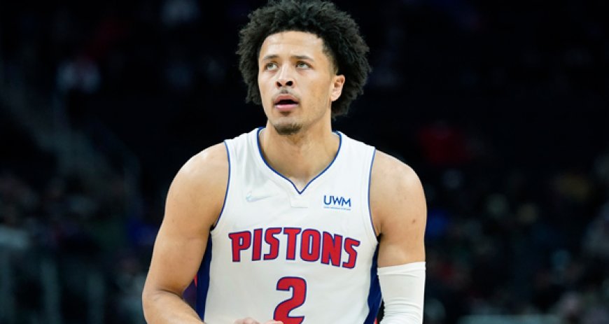 Cade Cunningham Leaves Pistons' Loss With Hip Injury