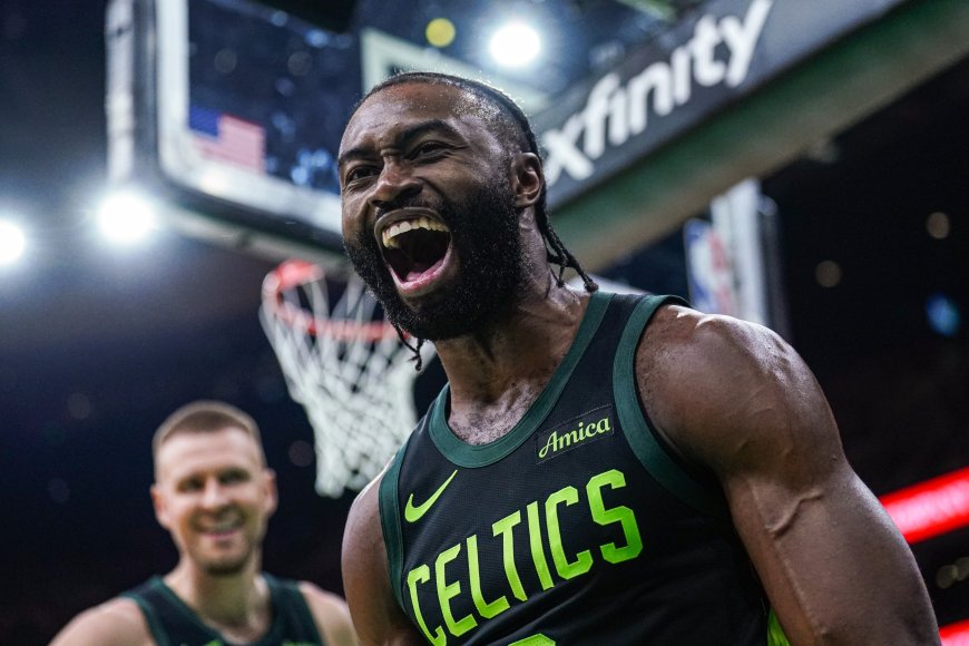 LOOK: Jaylen Brown yells, Kristaps Porzingis smiles and other pictures of the day in the NBA