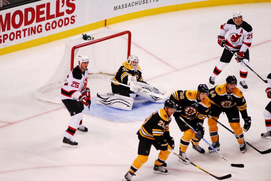 DeBrusk’s Power-Play Brilliance Seals Canucks’ Victory Over Bruins