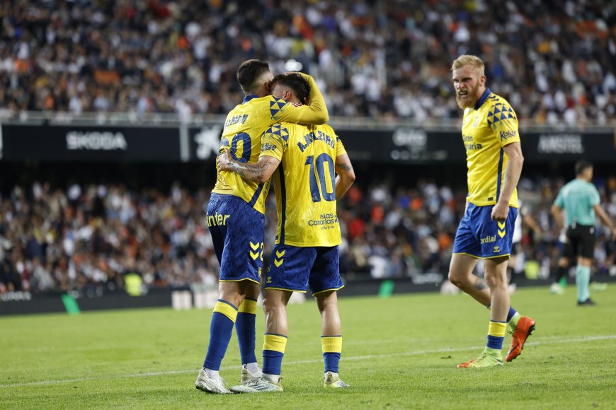 Las Palmas set €20m asking price on standout performer amid interest from Al Hilal