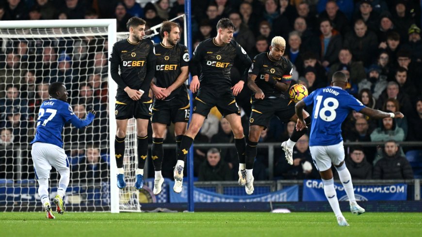 Everton star Ashley Young breaks Premier League record that stood for 24 years