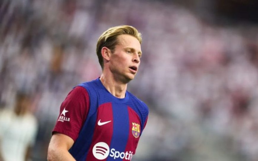 Report: Bundesliga Heavyweights Interested in Barcelona Star Frenkie de Jong