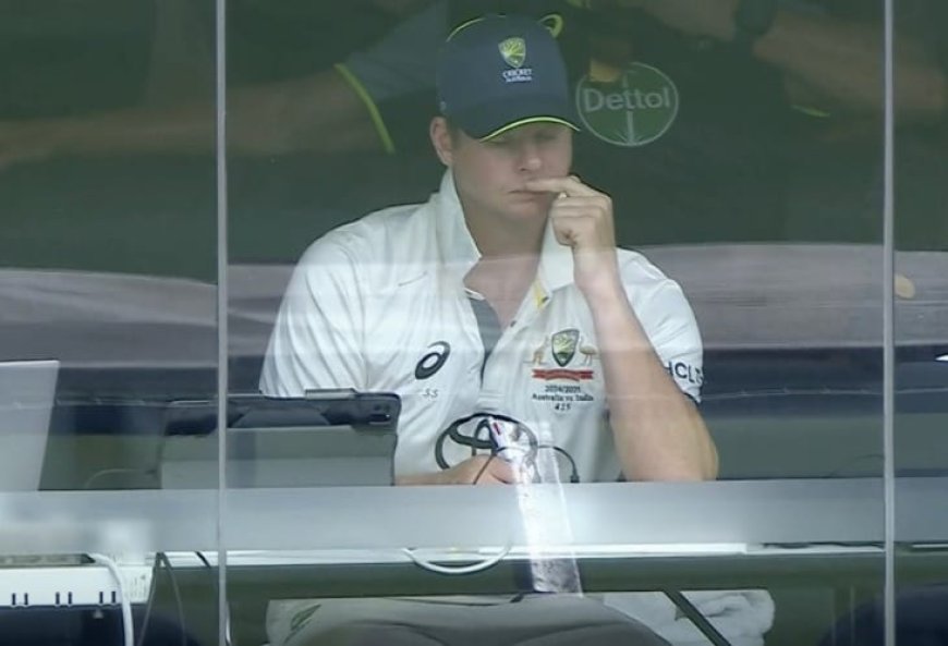 Smith's Dressing Room Activity During 3rd Test Viral, Leaves Internet Intrigued