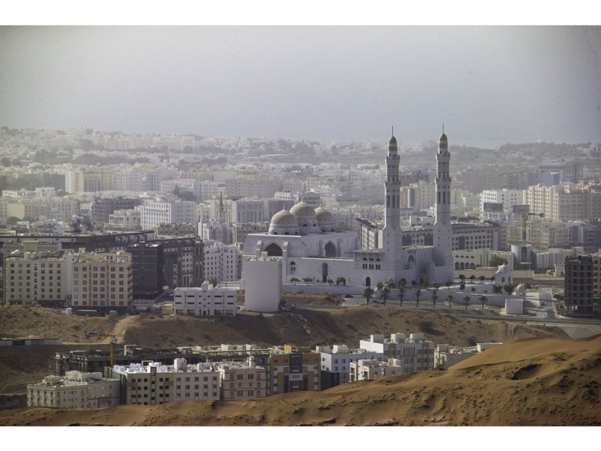 Oman OQ Methanol Unit Falls in Debut After $489 Million IPO