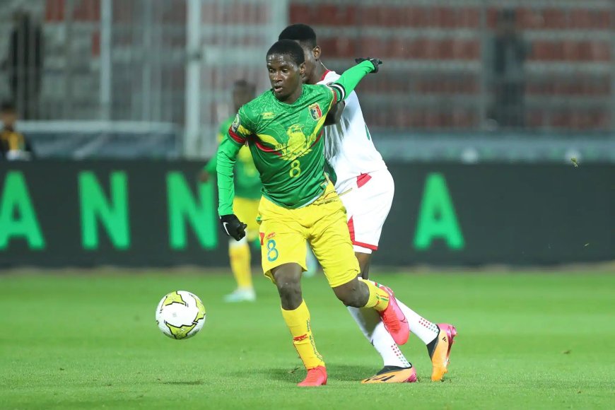 Barcelona announce signing of 18-year-old Mali midfielder