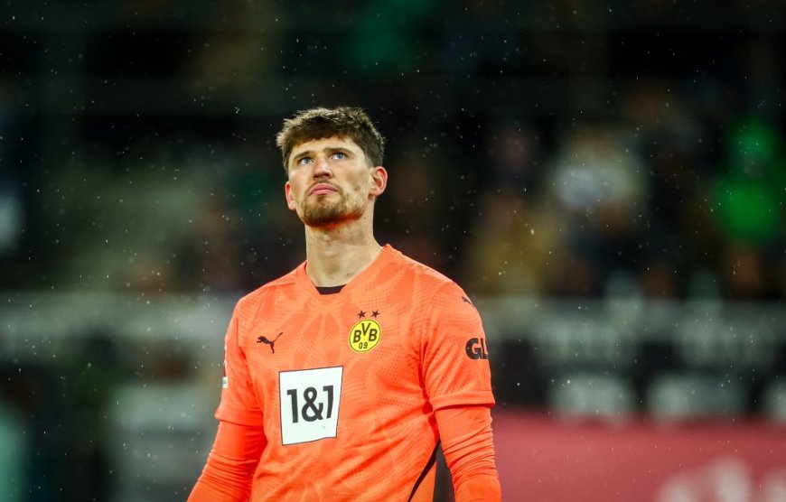 Borussia Dortmund risk losing Gregor Kobel in 2025