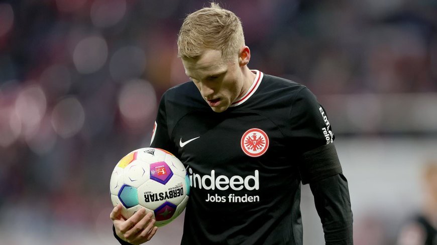 Former Man United flop Donny van Beek opens up on disastrous loan spell with Frankfurt – as he admits he was left thinking 'what am i doing?'