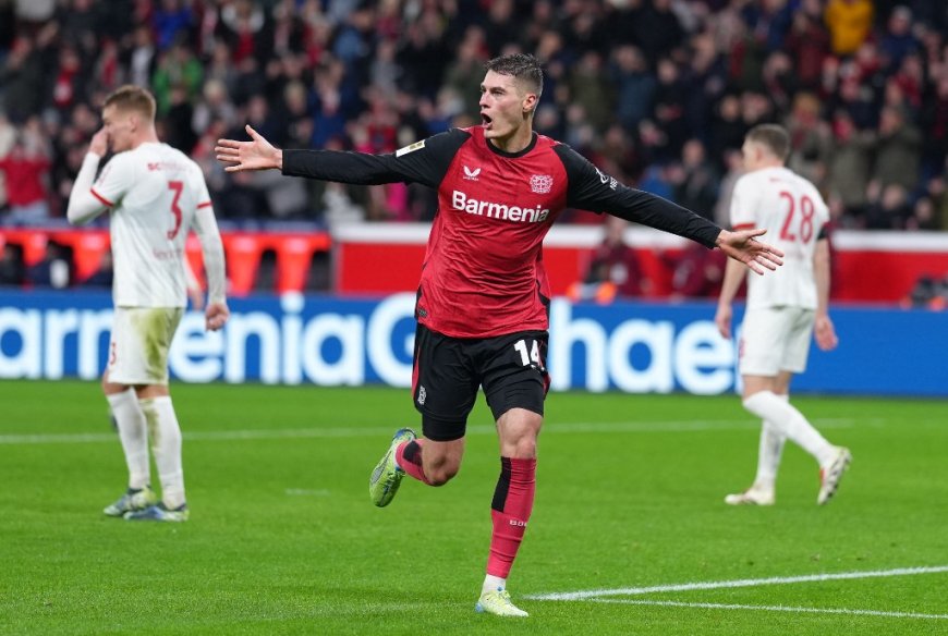 Schick Nets Four As Leverkusen Thrash Freiburg 5-1, Close Gap To Bayern