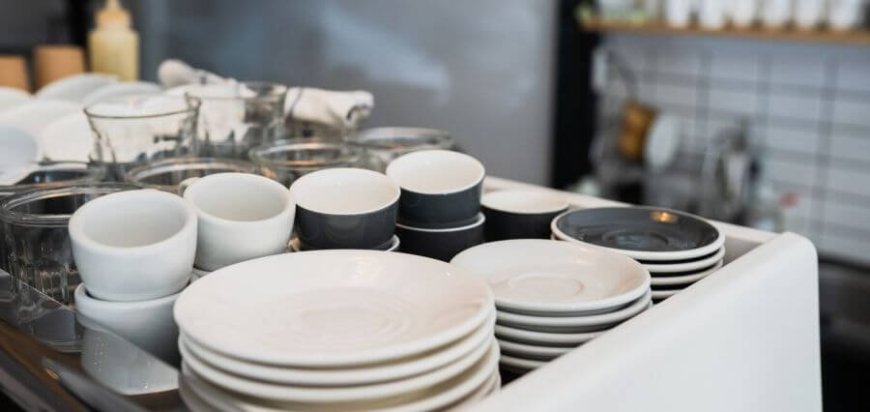 What Factors Should Be Considered When Buying Restaurant Supplies?