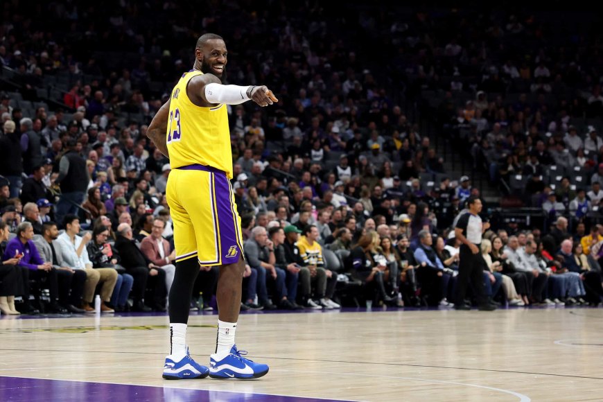 LeBron James Was Asked If Opposing Teams’ Physicality Is Getting Best Of Lakers