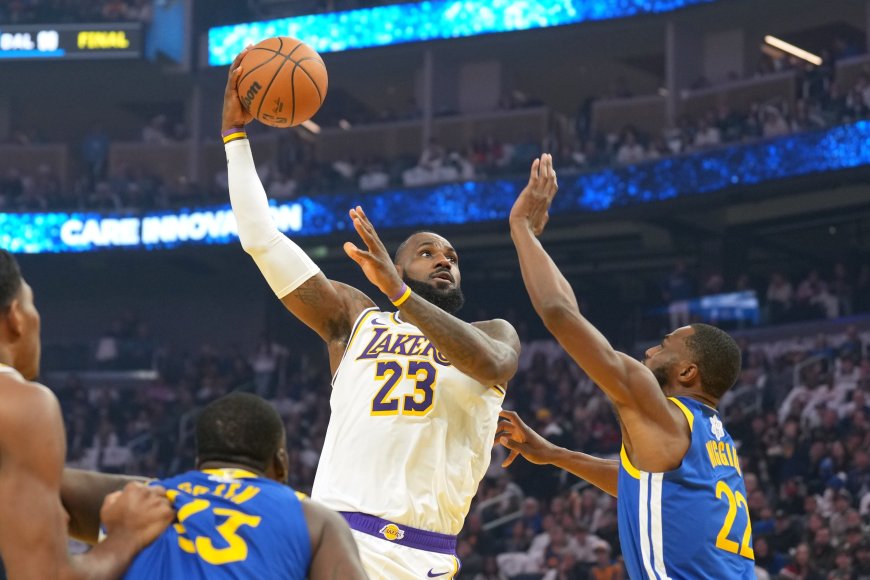 Social media reacts to Lakers 115-113 win vs Warriors: 'Christmas Bron'