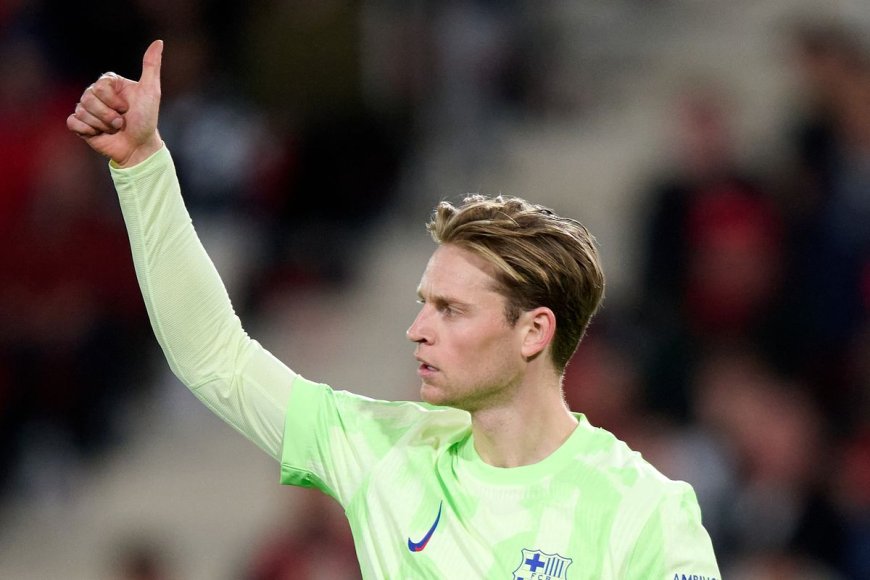 Frenkie de Jong’s agent shuts down rumours of Barcelona exit