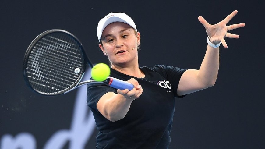 Ash Barty returns to play tennis at the Brisbane Invitational days after revealing she is expecting her second baby