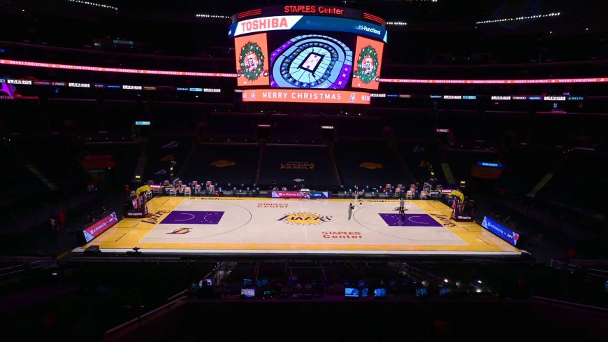 Lakers’ Title Odds Remain Unchanged After Big Trade