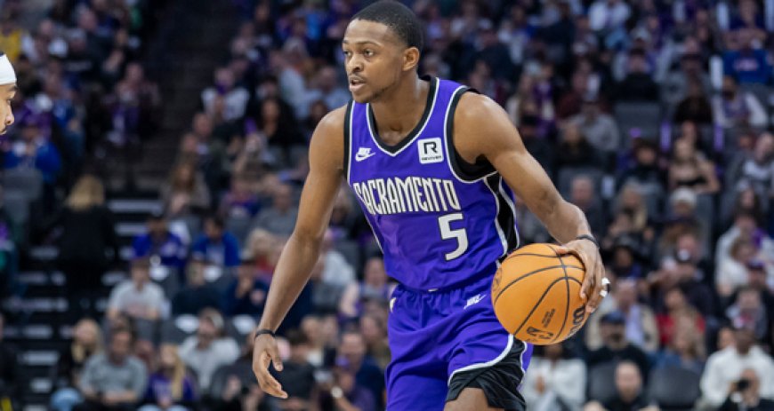 De'Aaron Fox Disputes Suggestion He Pushed Back Against Mike Brown