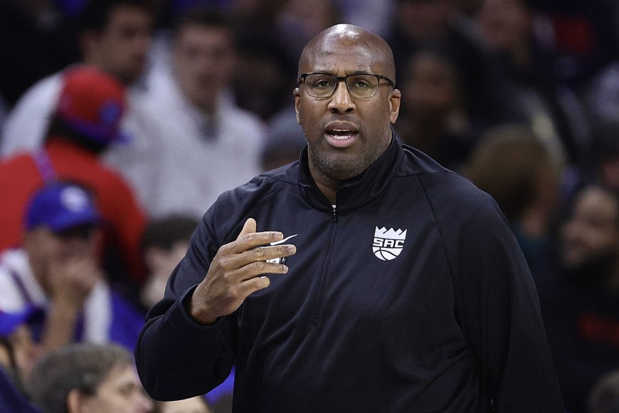 Kings Reportedly Inquired About 4 Players Before Firing Mike Brown