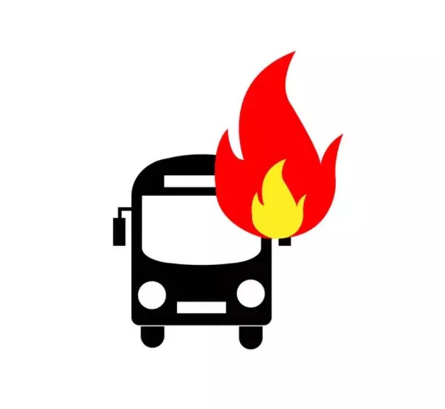 Mumbai driver averts tragedy as private bus catches fire