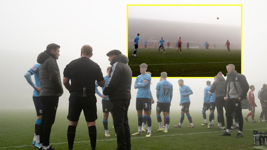 EFL clash suspended as players leave pitch due to visibility concerns