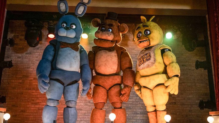 Five Nights at Freddy's 2 set pics have started to leak, so let the unnecessarily complicated fan theories commence