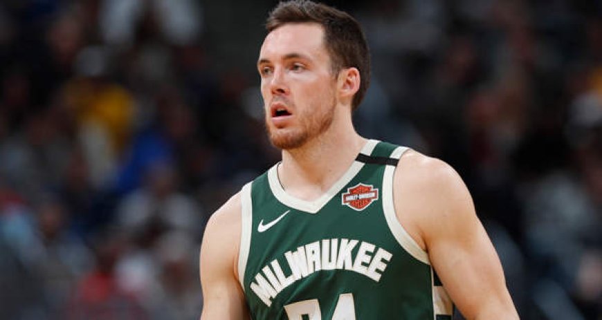 Teams Monitoring Pat Connaughton Availability