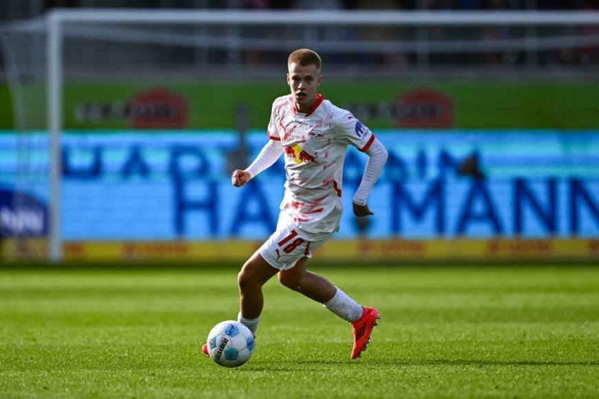 Official | RB Leipzig confirm permanent capture of Arthur Vermeeren: “Very comfortable in Leipzig from day one.”