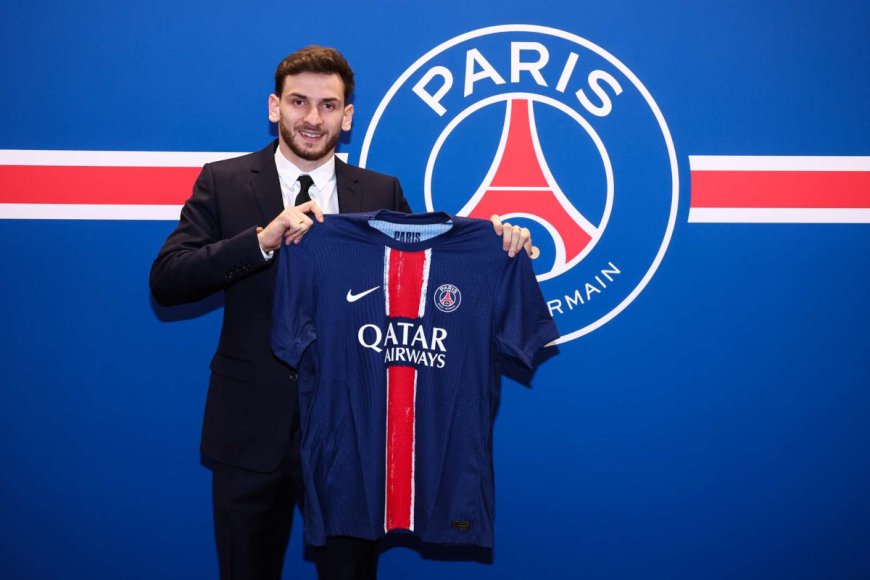 OFFICIAL: PSG Sign Khvicha Kvaratskhelia