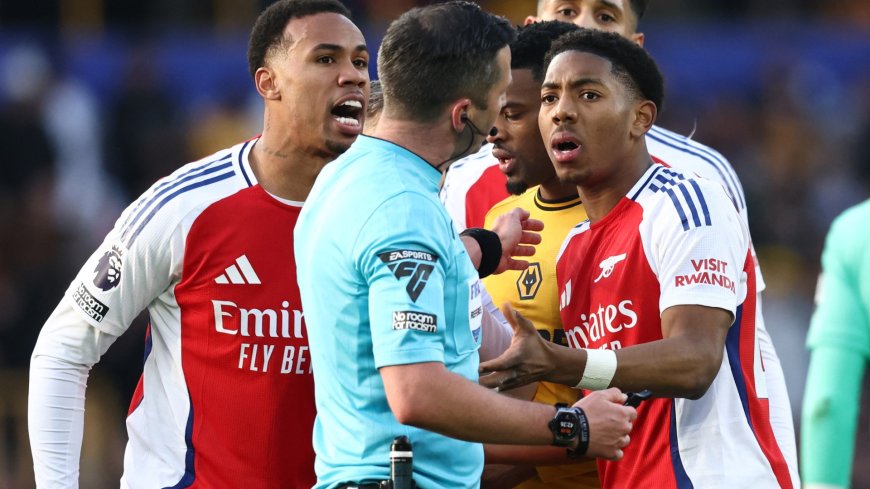 ‘I hope the red stands’ – Jason Cundy slams response to Myles Lewis-Skelly sending off