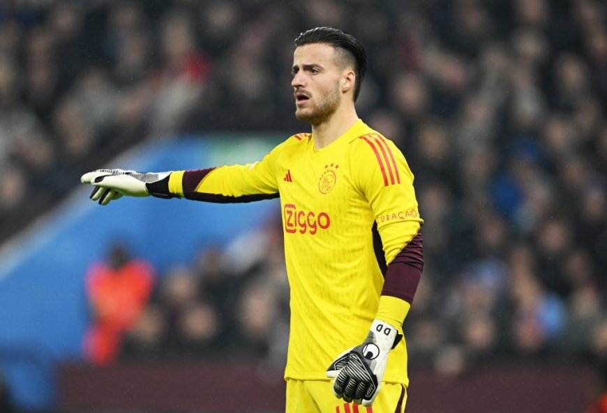 Borussia Dortmund explore deal to sign Ajax goalkeeper Diant Ramaj