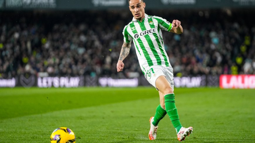 Real Betis boss Manuel Pellegrini makes honest Antony admission as Manchester United loanee stars on debut