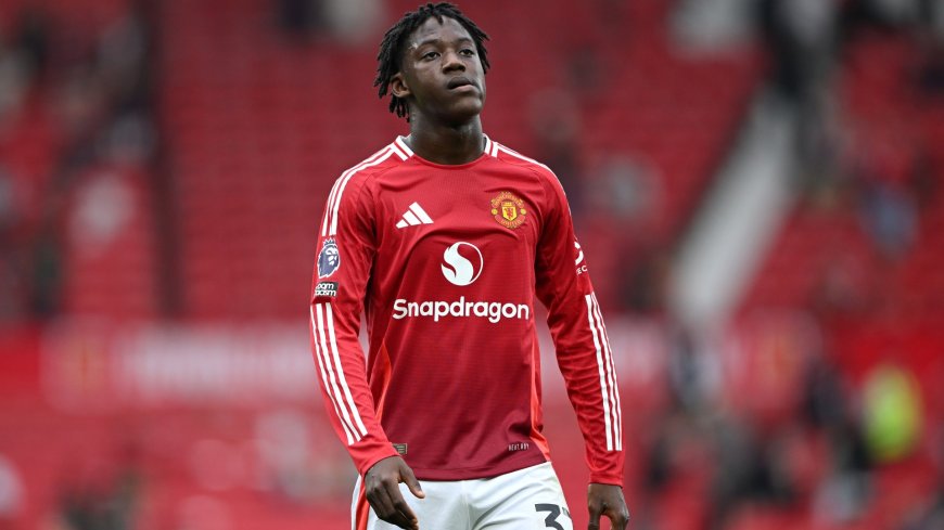 Kobbie Mainoo gets rave reviews from Manchester United fans in shock new position