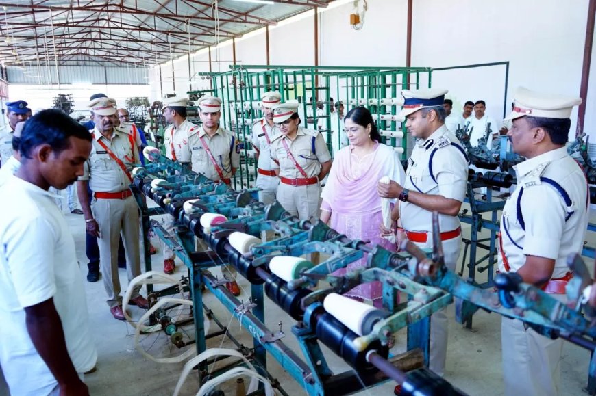 Nizamabad prison inmates to produce clothes, bedsheets from weaving unit