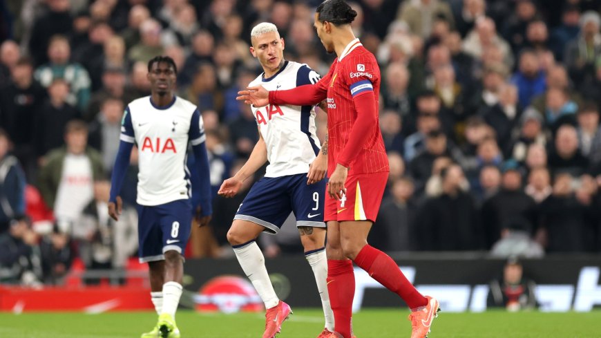 ‘Did him dirty’ – Fans in stitches at Virgil Van Dijk and Richarlison incident you may have missed