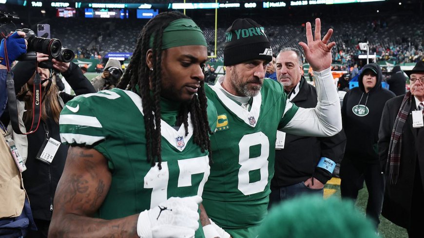 Davante Adams' Jets future is revealed after major news on long-time teammate Aaron Rodgers