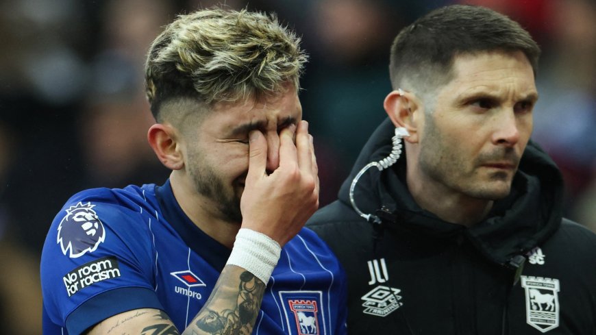 Premier League star in floods of tears after being forced off 15 minutes into clash