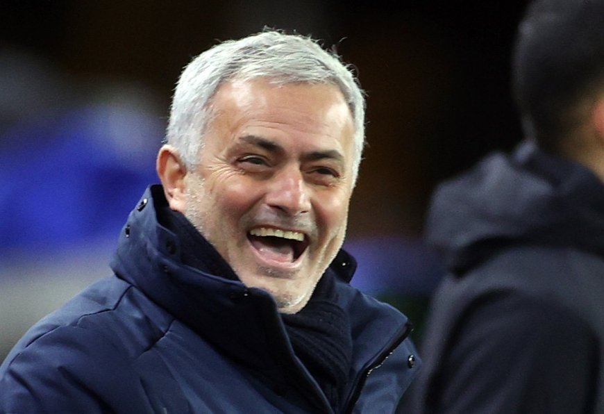 ‘Cats or dogs?’ – Cheeky Jose Mourinho brutally mocks his former Chelsea player