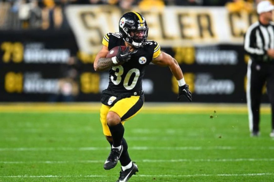 The Steelers are expected to restricted tender Jaylen Warren for $3.18 million in 2025