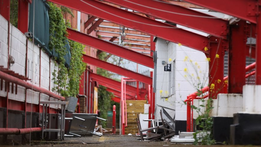 Iconic 12,000-seater EFL stadium with ‘a pub on every corner’ now derelict and unrecognisable