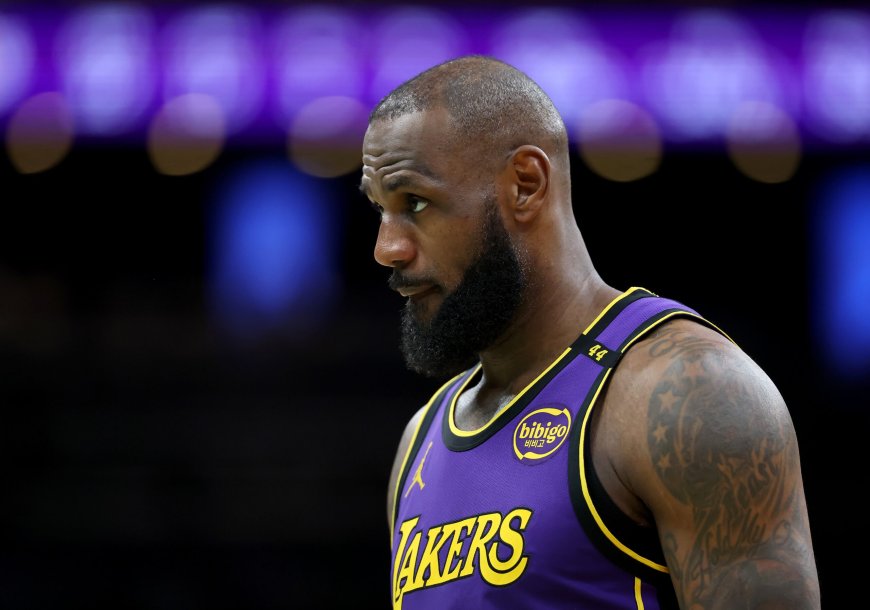 Former Player Calls Out LeBron James For Confrontation With Stephen A. Smith