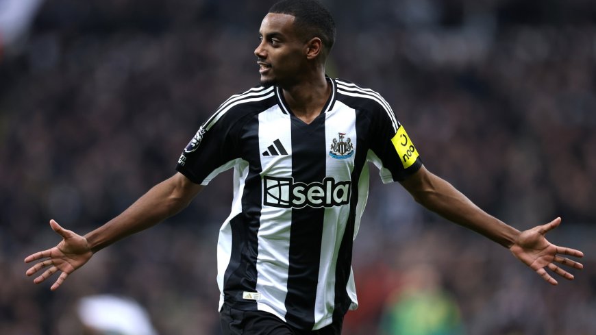 Alexander Isak issues update on Newcastle future amid transfer links with Arsenal and Liverpool