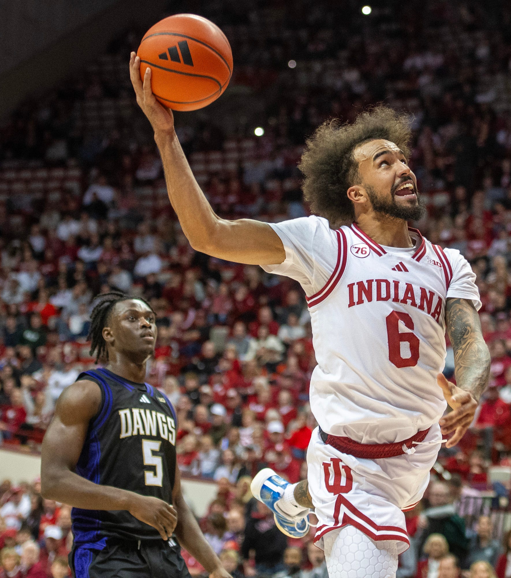 Indiana's Tayton Conerway (6) shoots during the Indiana versus Washington mens basketball game at Simon Skjodt Assembly Hall on Sunday, Jan. 4, 2026.