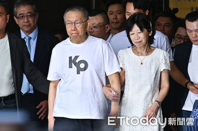 京華城大辯論前哨戰登場！提示逾3400項證據　柯文哲11被告全到齊