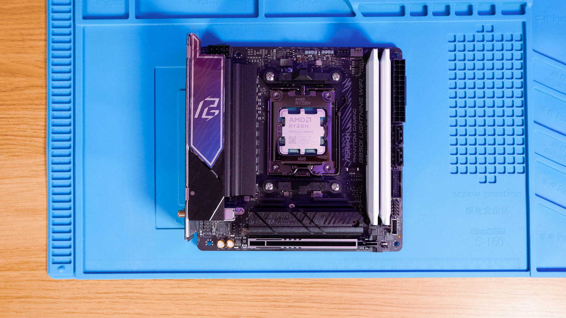 A white gaming PC built using a Thermaltake PC case, Cooler Master fans, and an AMD CPU.