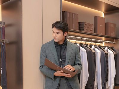 CANALI皮衣沒內裡超輕薄　鳳小岳穿西裝「很適合約會」