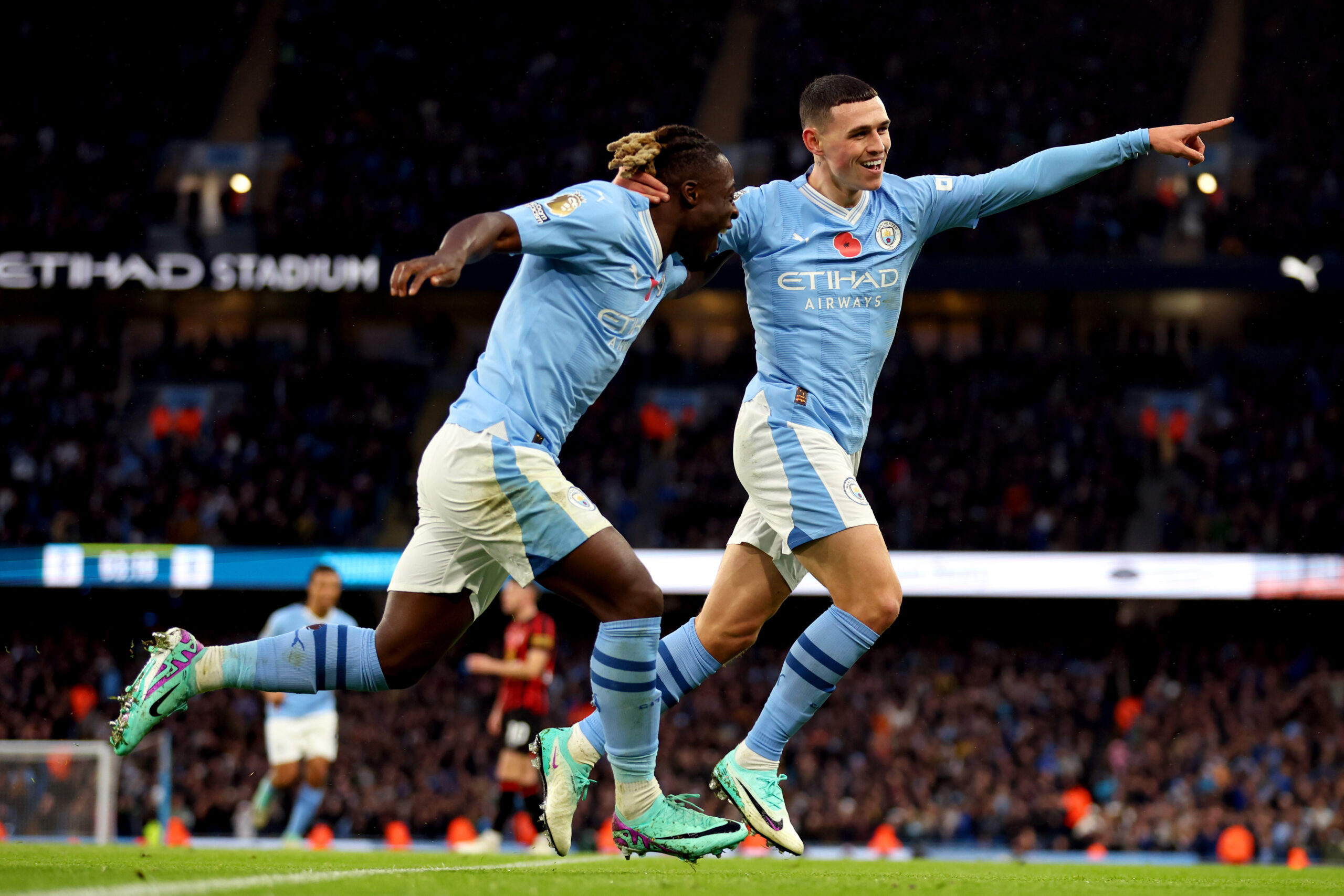 Phil Foden agrees new long-term contract with Manchester City