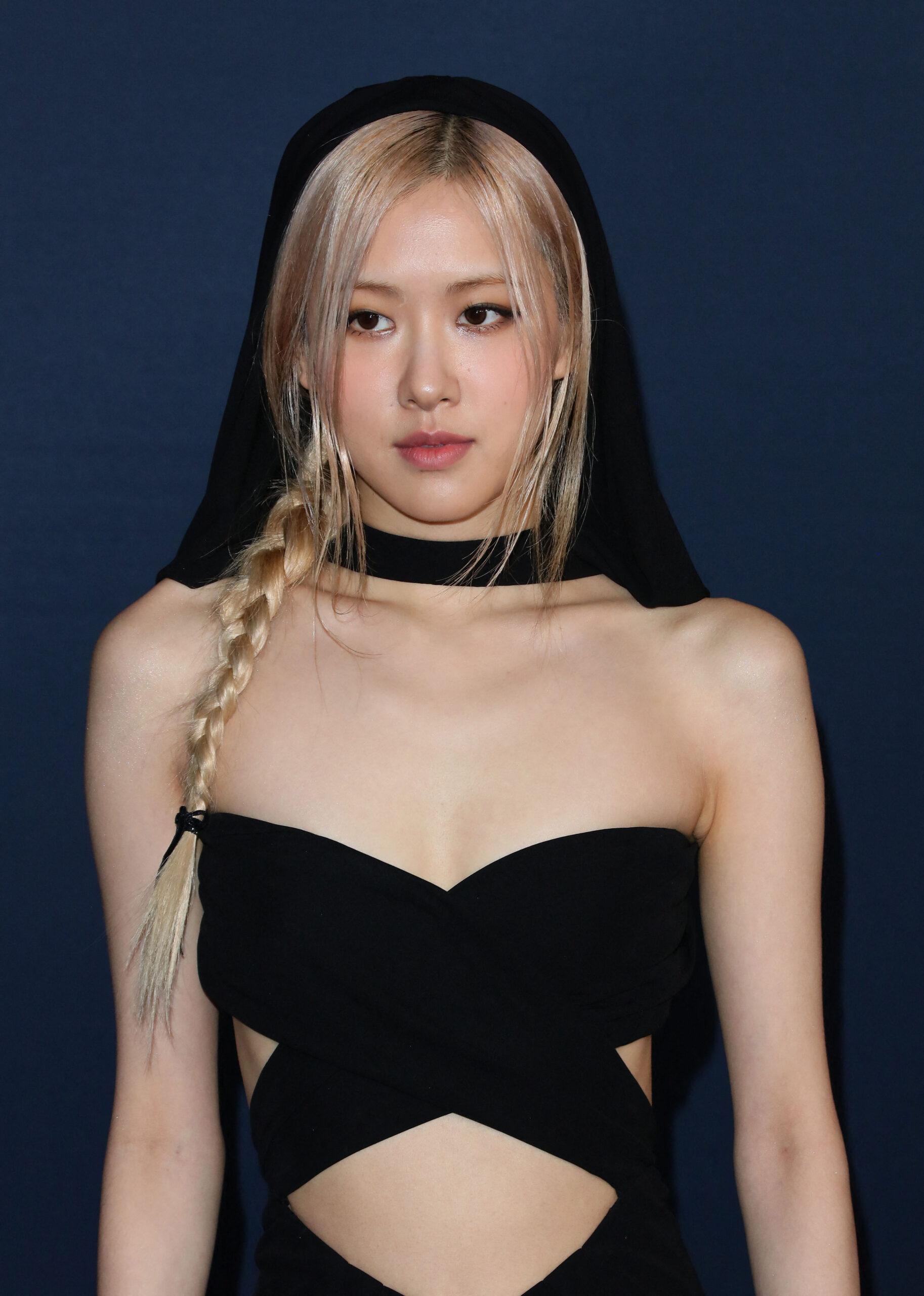 Rosé on red carpet